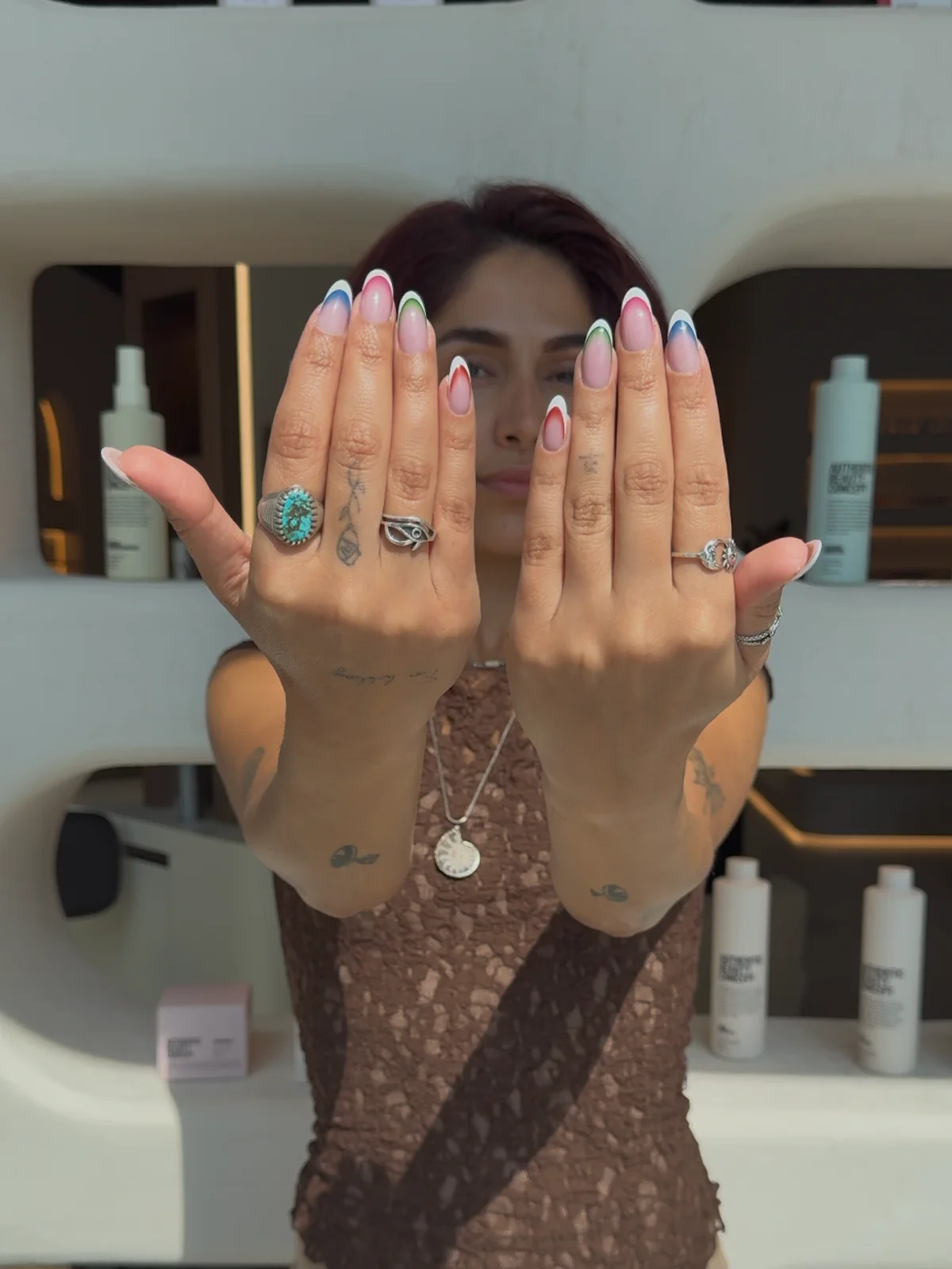 Luxury-nail-salon-dubai-for-russian-manicure-and-pedicure